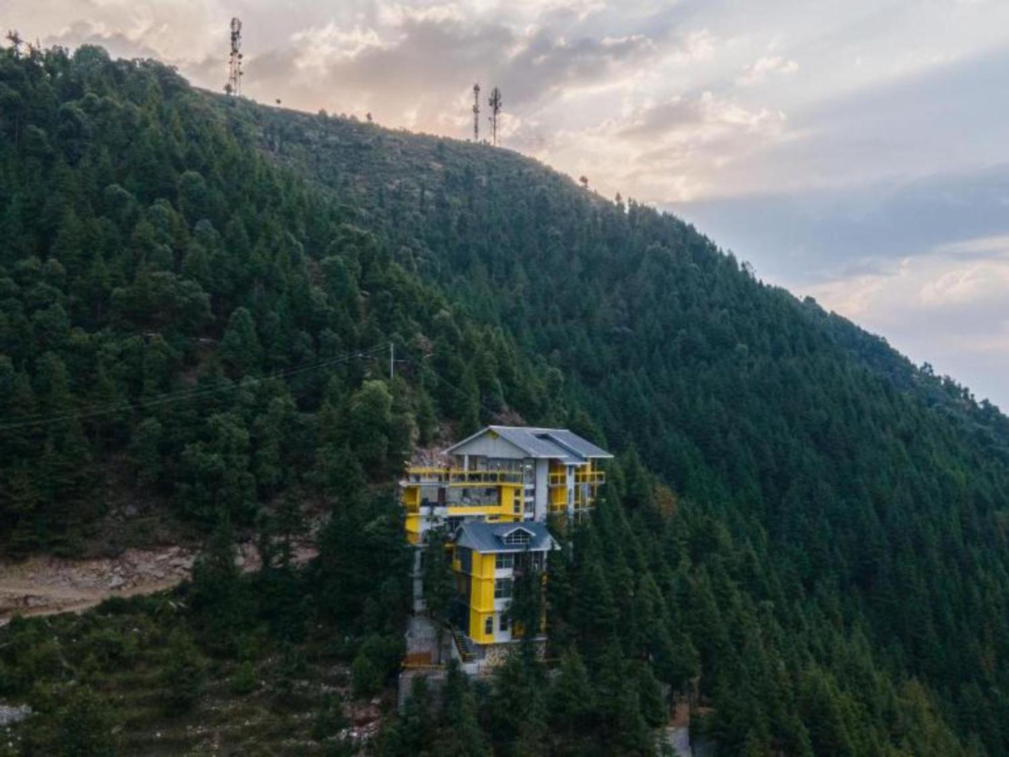 The Hosteller Khajjiar エクステリア 写真