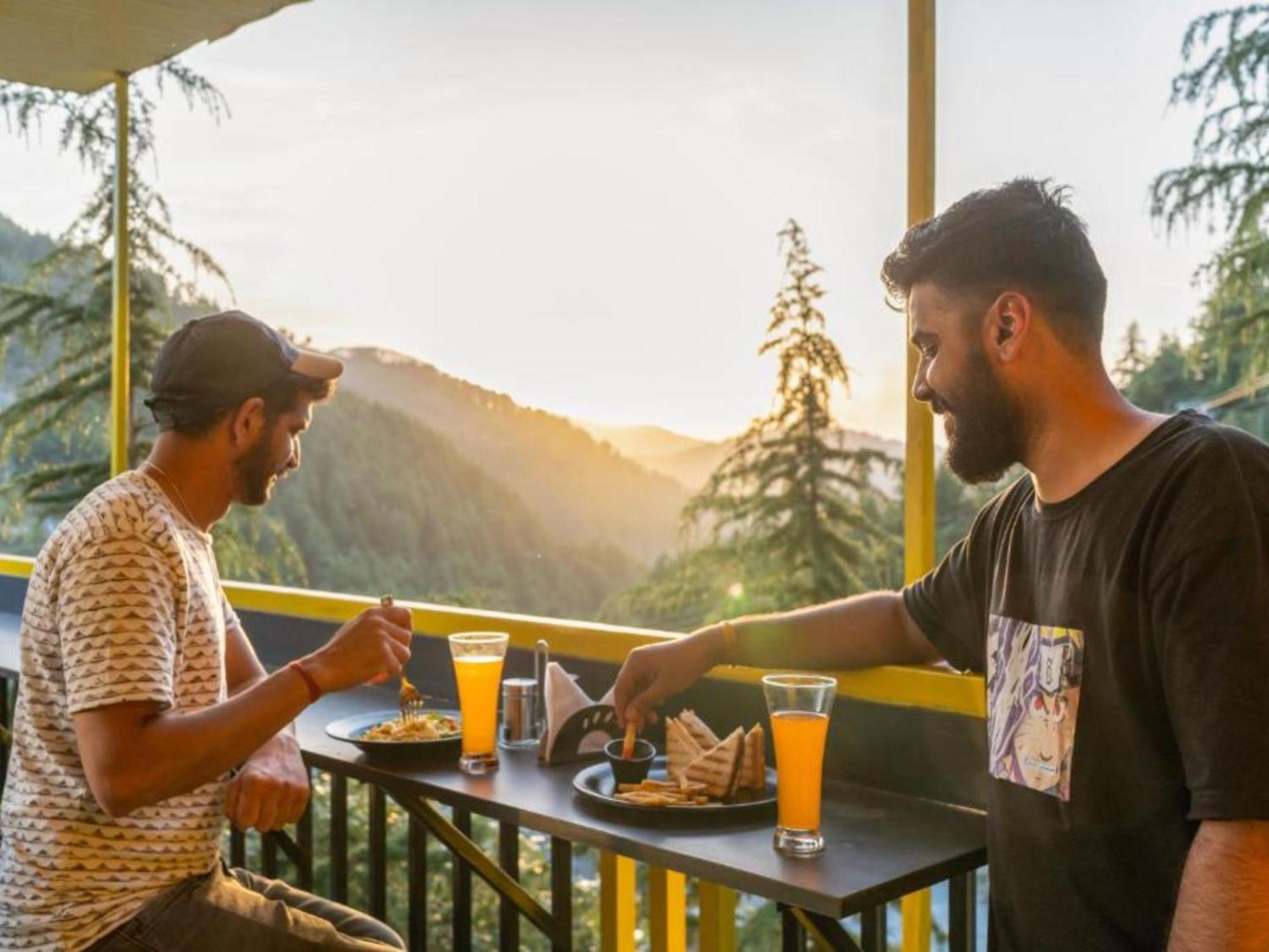 The Hosteller Khajjiar エクステリア 写真